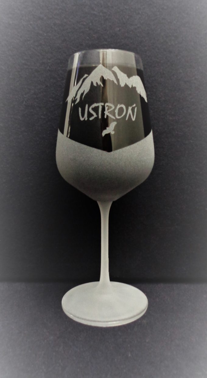 USTRON KIELISZEK WINO B