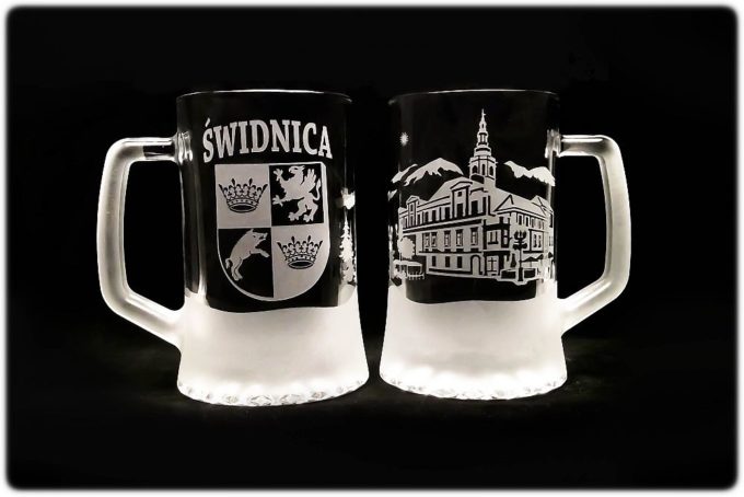 SWIDNICA_KUFEL_DO_PIWA_LADYA_670_ML_RYNEK_SZRON