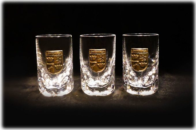 SWIDNICA_KIELISZEK_DO_WODKI_MIXOLOGY_40_ML_HERB_BLASZKA