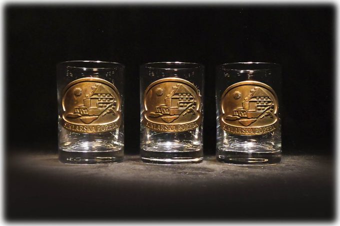 SZKLARSKA_POREBA_KIELISZEK_DO_WODKI_SHOT_50_ML_SZRENICA_BLACHA
