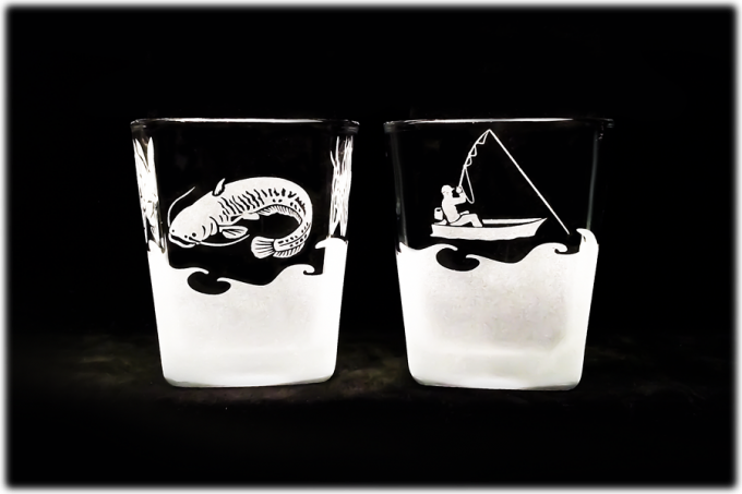 Wedkarskie_szklanka_do_whisky_kwadrat_250_ml_sum_szron