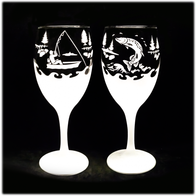 wedkarskie_kieliszek_do_wody_590_ml_szczupak_szron