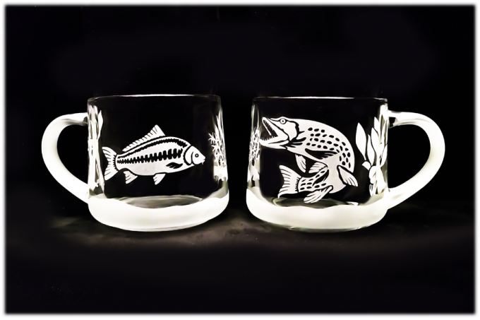 wedkarskie_kubek_apollo_350_ml_szczupak_2_karp_2_szron