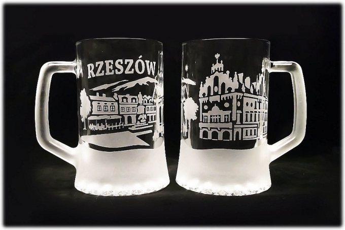 RZESZOW_KUFEL_DO_PIWA_LADYA_670_ML_RYNEK_SZRON