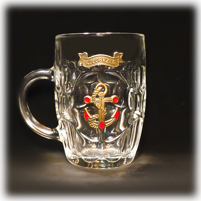 Kolobrzeg_kufel_do_piwa_miodzio_500_ml_kotwica_czerwona