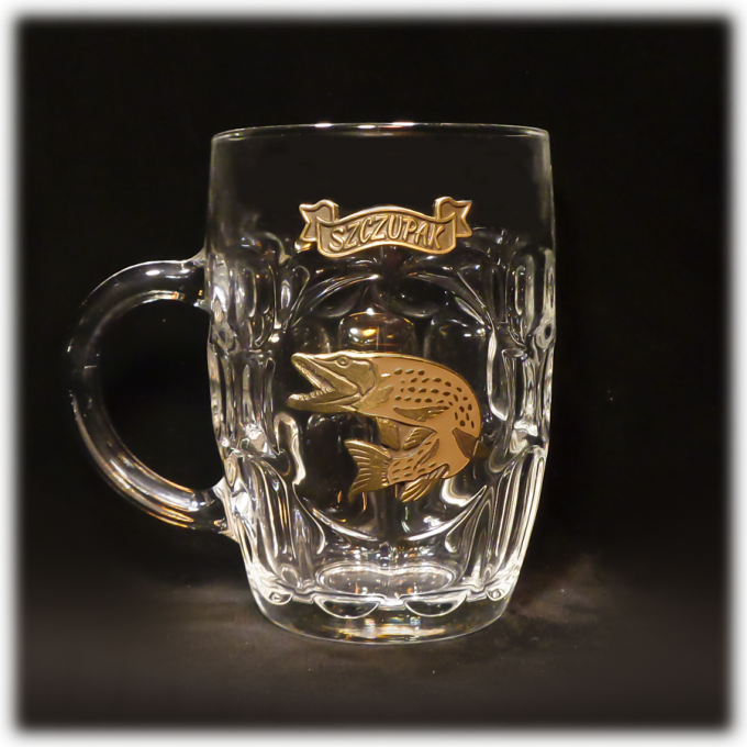 Wedkarstwo_kufel_do_piwa_miodzio_500_ml_szczupak_odlew_kolor