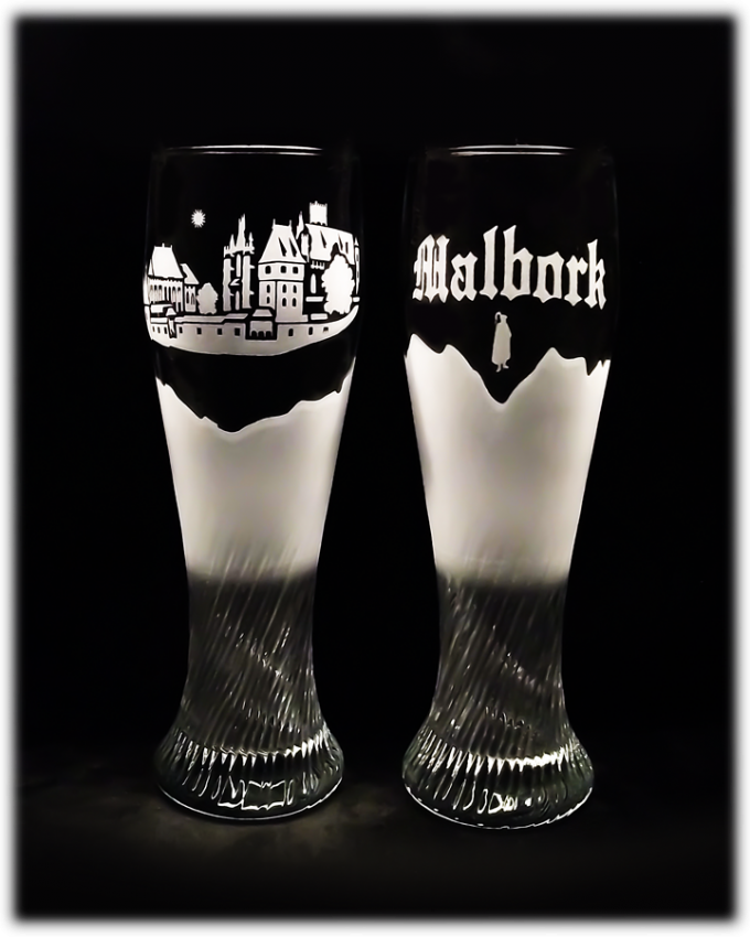 Malbork_szklanka_do_piwa_spirala_665_ml_zamek_szron