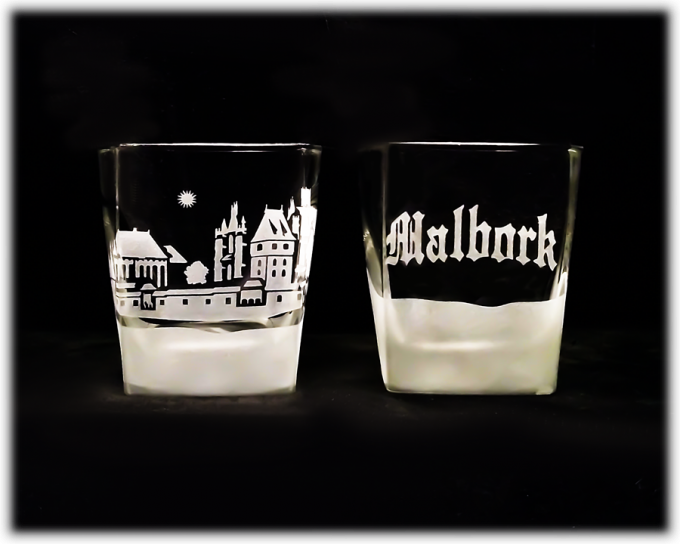Malbork_szklanka_do_whisky_kwadrat_290_ml_zamek_szron