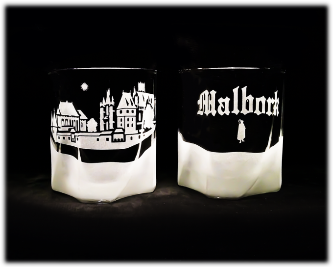 Malbork_szklanka_do_whisky_luna_niska_360_ml_zamek_szron