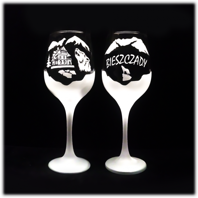 Bieszczady_kieliszek_do_wina_adam_375_ml_wilk_chata_szron