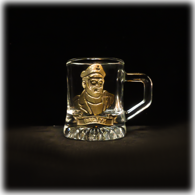 Mini_kufelek_do_wodki_30_ml_baltyk_kapitan_metal