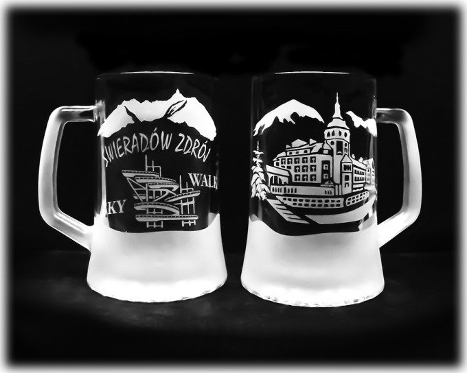 Swieradow_Zdroj_kufel_do_piwa_Bremen_670ml_Dom_Zdrojowy_szron