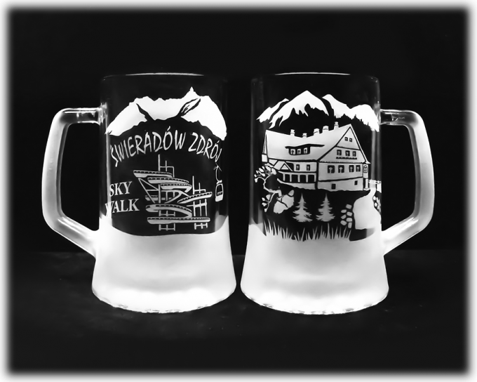 Swieradow_Zdroj_kufel_do_piwa_Bremen_670ml_Schronisko_szron