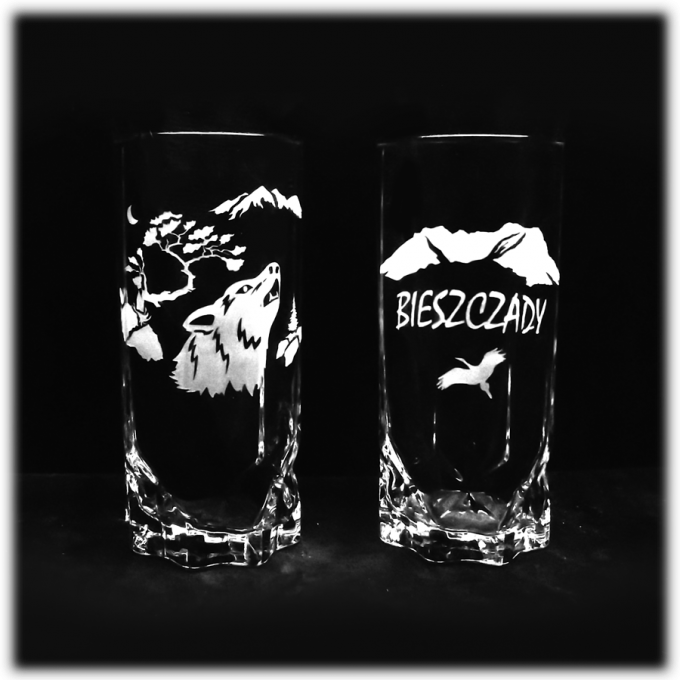 Bieszczady_szklanka_do_napojow_aga_wysoka_325_ml_wilk_glowa_szron