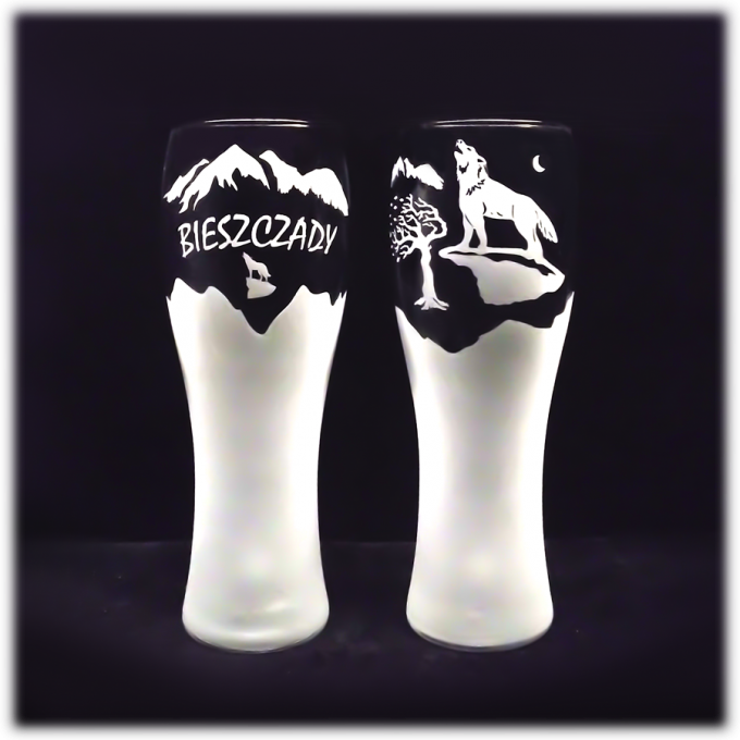 Bieszczady_szklanka_do_piwa_krosno_500_ml_wilk_na_skale_szron