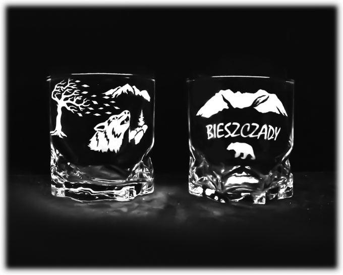 Bieszczady_szklanka_do_whisky_aga_niska_325_ml_wilk_glowa_szron