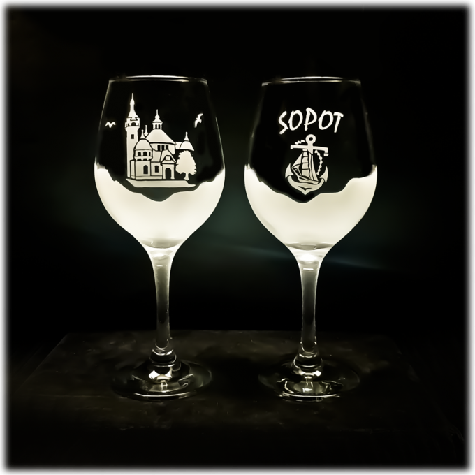 Sopot_kieliszek_do_wina_amber_365_ml_latarnia_morska