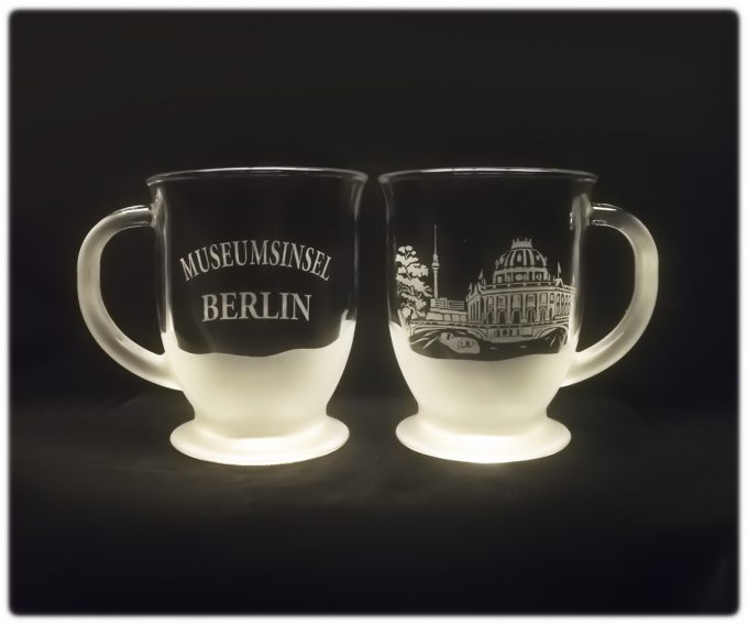 Berlin_kubek_kubas_400_ml_wyspa_muzeow_szron