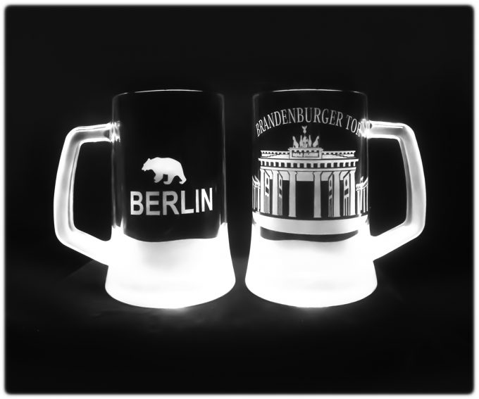 berlin_kufel_do_piwa_dominik_670_ml_brama_brandenburska_szron