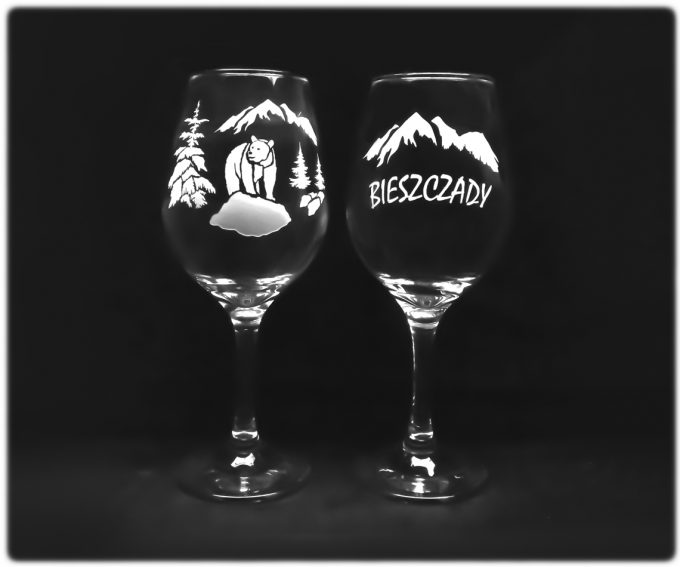 bieszczady_kieliszek_do_wina_amber_460ml_niedzwiedz_na_skale_szron