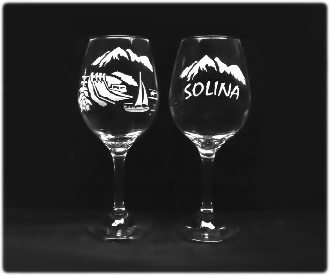 solina_kieliszek_do_wina_amber_460ml_zapora_zaglowka_szron