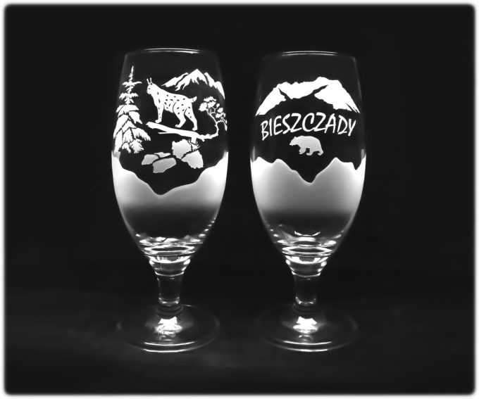 bieszczady_kieliszek_do_piwa_gosia_500ml_rys_na_konarze_szron