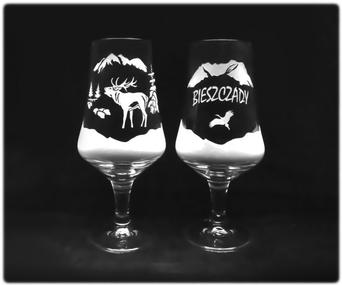 bieszczady_kieliszek_do_piwa_monika_370ml_jelen_na_rykowisku_szron