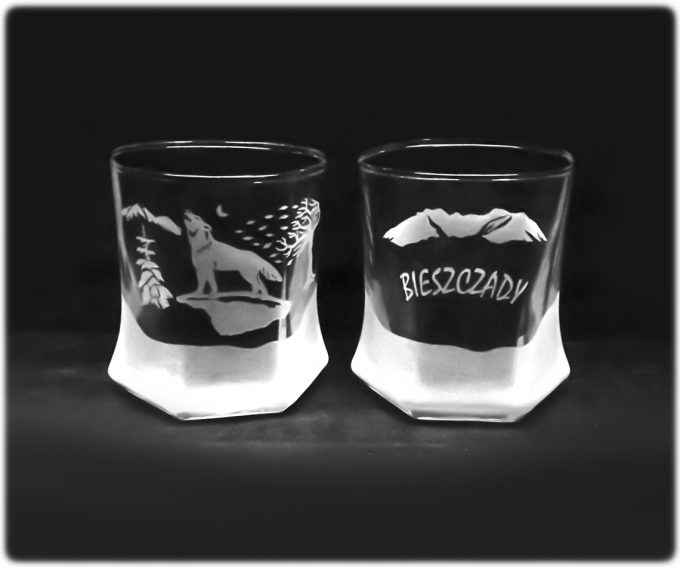 bieszczady_szklanka_do_whisky_tulip_250ml_wilk_na_skale_szron